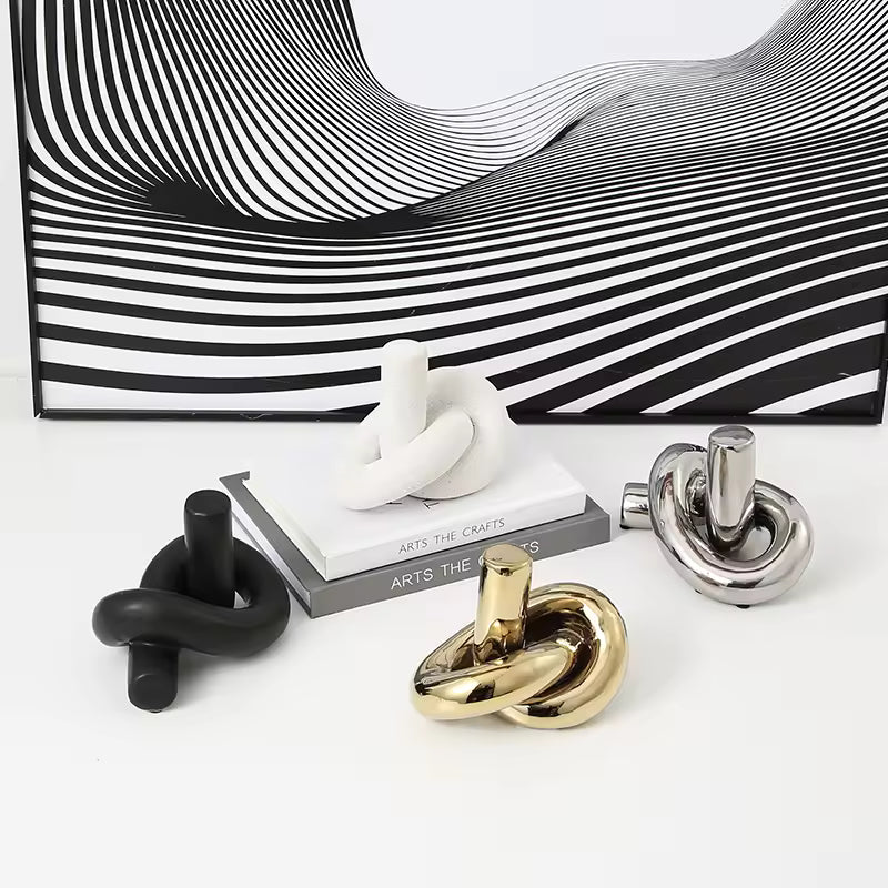 Black Line Geometric Ornament – Style B